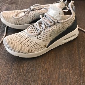 Nike air max therapy